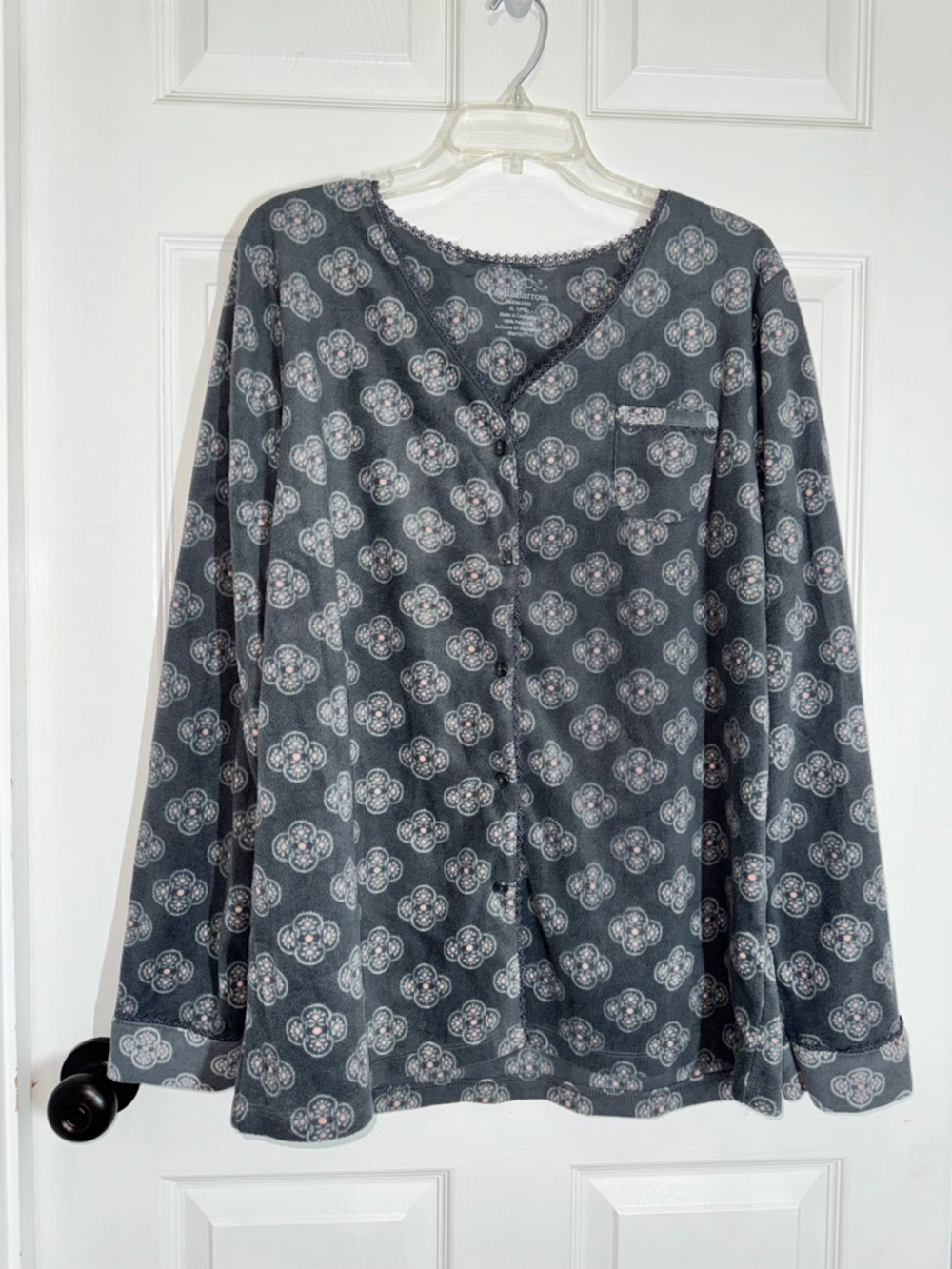 croft & barrow Gray Floral Medallion Long-Sleeve Pajama Set soft fleece size XL - Picture 3 of 12